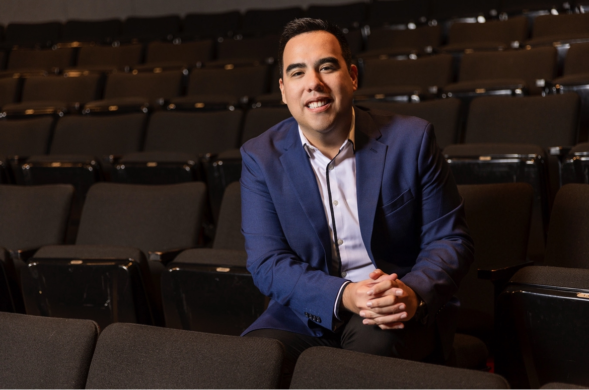 A headshot of Manuel Prieto